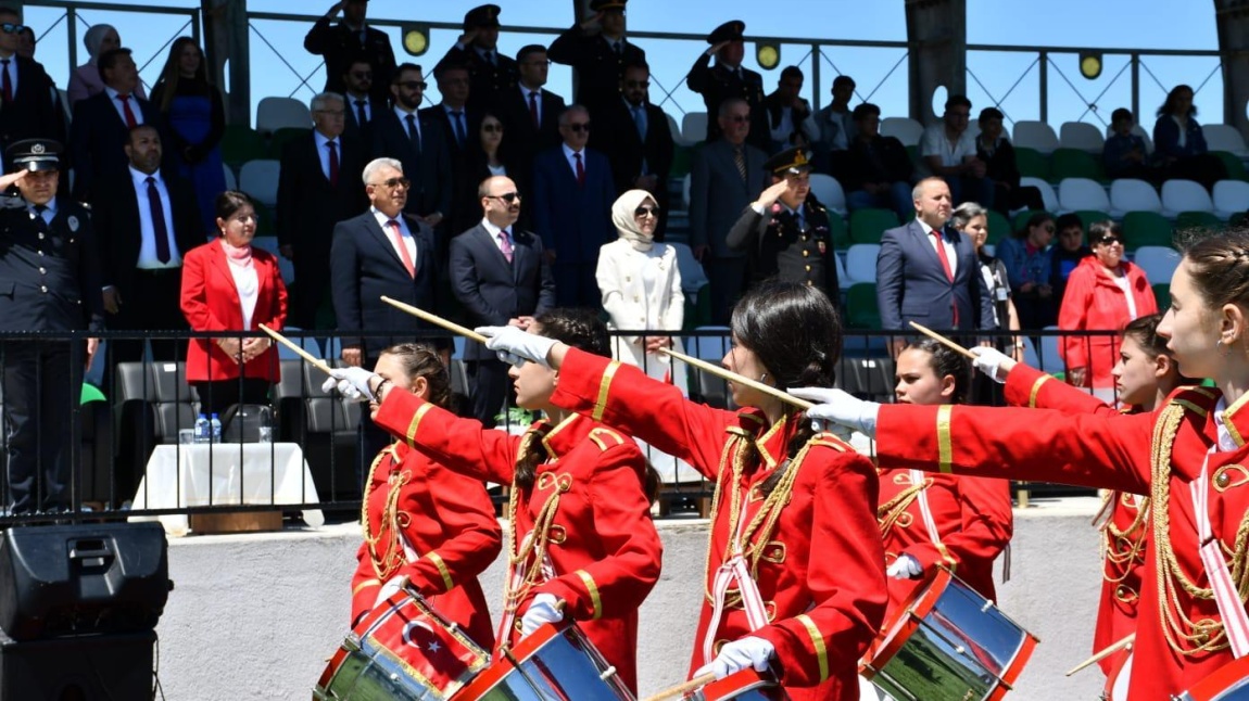 19 Mayıs Atatürk'ü Anma, Gençlik ve Spor Bayramı'nın 106. Yılı, ilçemizde büyük bir coşku, gurur ve heyecanla kutlandı!