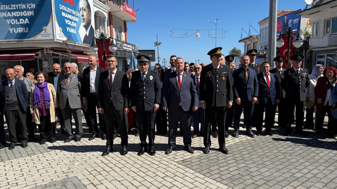 19 Mayıs Atatürk'ü Anma, Gençlik ve Spor Bayramı etkinlikleri kapsamında Çelenk Sunma Töreni düzenlendi.